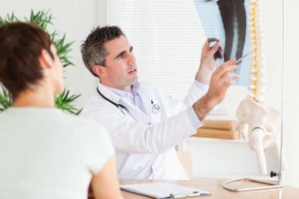 Apelar a um especialista em osteocondrose cervical