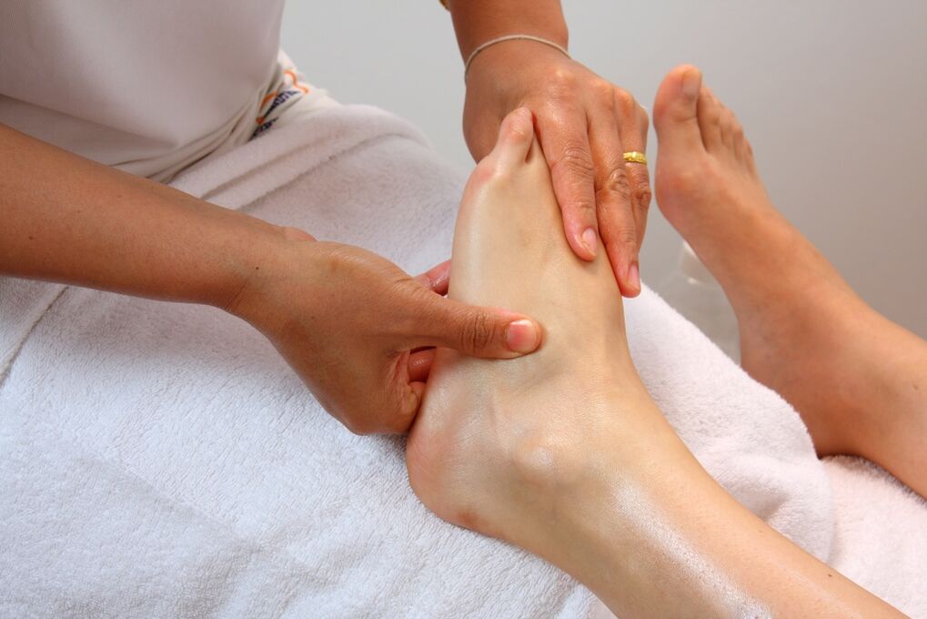 massagem no tornozelo para artrose